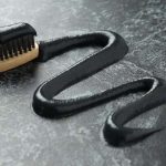 بایدها و نبایدهای استفاده از خمیر دندان زغالی که لازم است بدانید